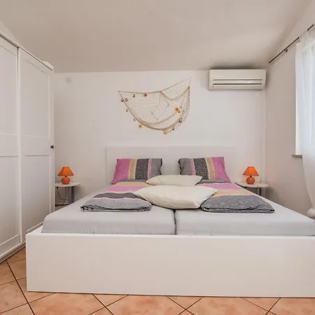 Apartman Bojana 2 By Interhome